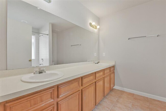 Building Photo - 11827 E Galwan Cir