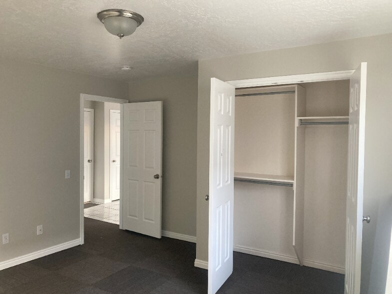 Building Photo - 416 S 600 E