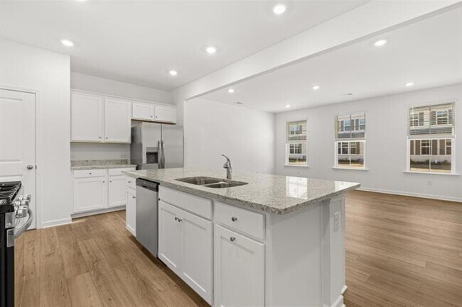 Building Photo - 96 Smithwood Dr