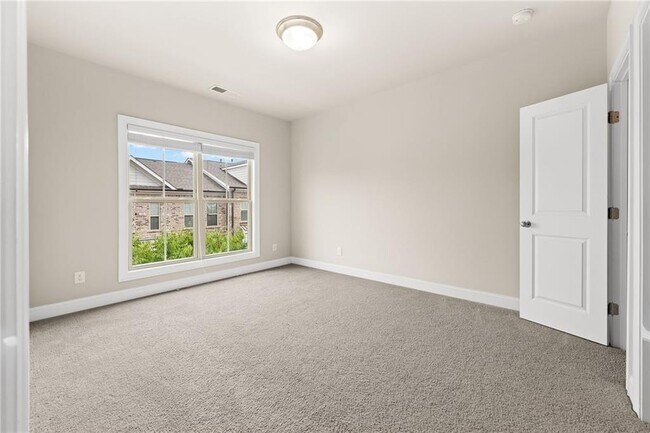 Building Photo - 205 Bedford Aly