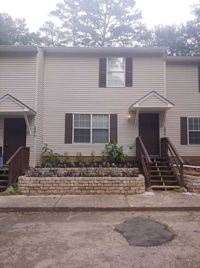 Primary Photo - 4 BR / 3 BA Townhouse in San Luis Area off...