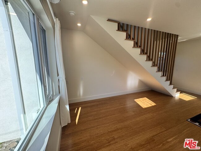 Building Photo - 5022 E Mountain View Dr