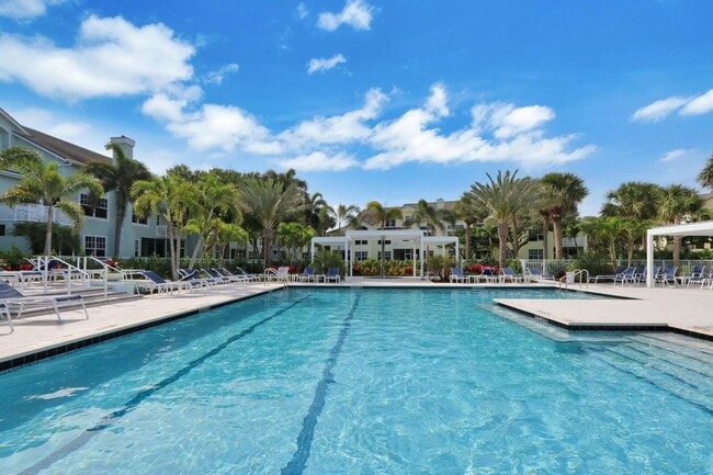 Building Photo - 501 Mainsail Cir