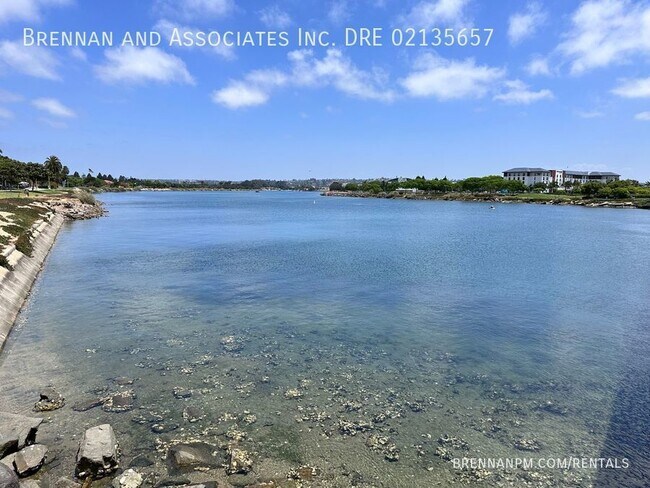 Building Photo - 2728 Farragut Rd