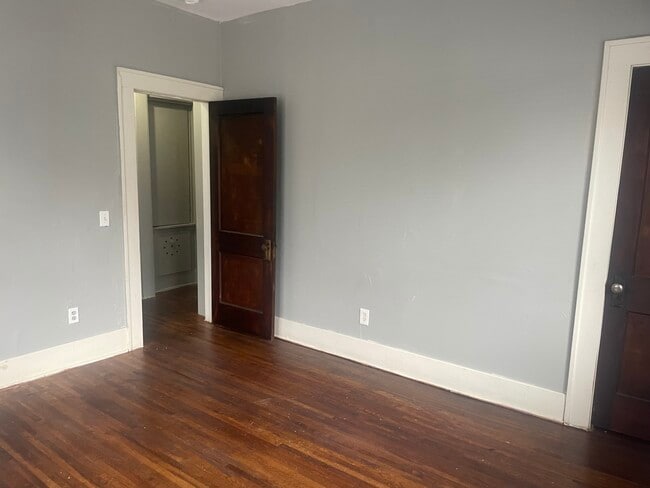 Building Photo - 223 S Phoenix Ave