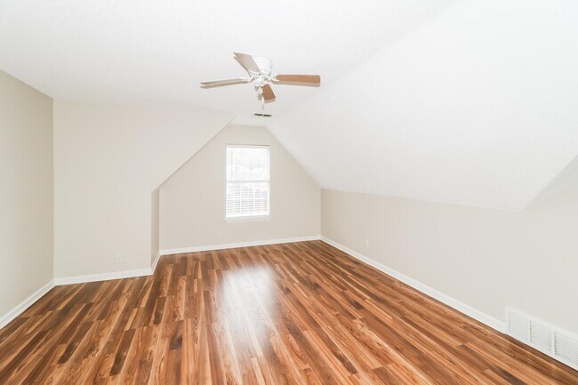 Building Photo - 6815 Kerry Valley Ln