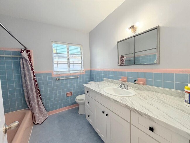 Building Photo - 309 Kerry Dr