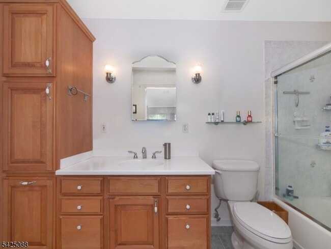 Building Photo - 9 Teal Ln