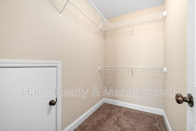 Building Photo - 112 Sycamore Hill Dr