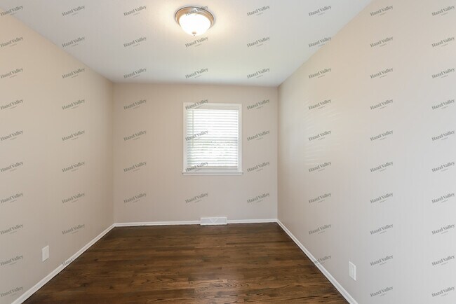 Building Photo - 712 SW 7 St