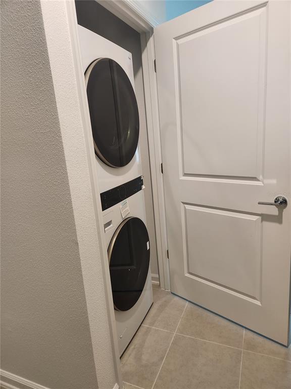 Building Photo - 3060 Armstrong Ave