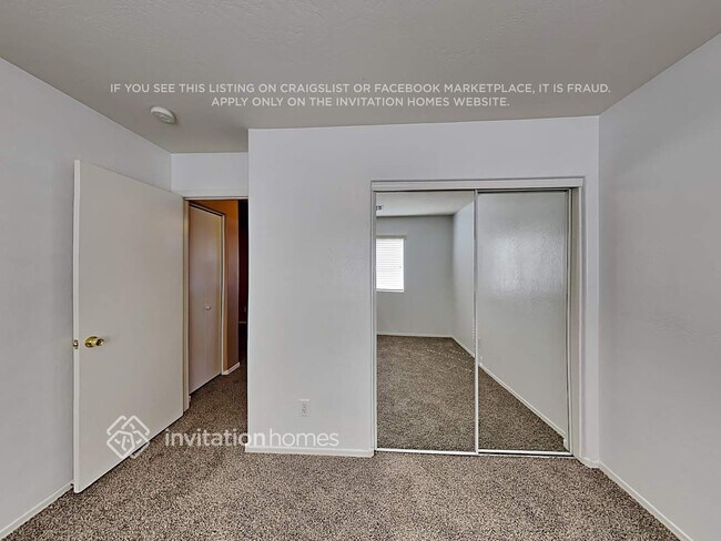 Building Photo - 5319 W Fulton St