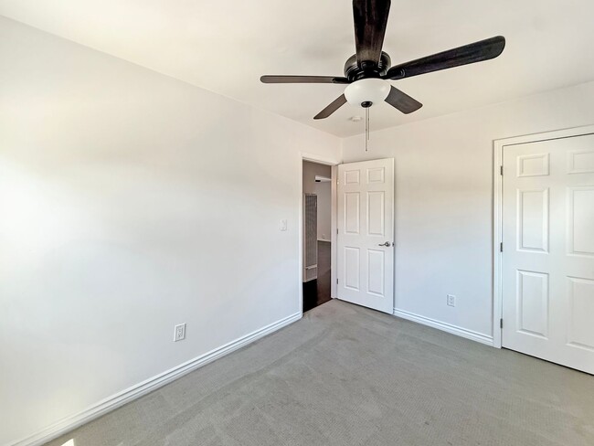 Building Photo - 245 Lindell Ave