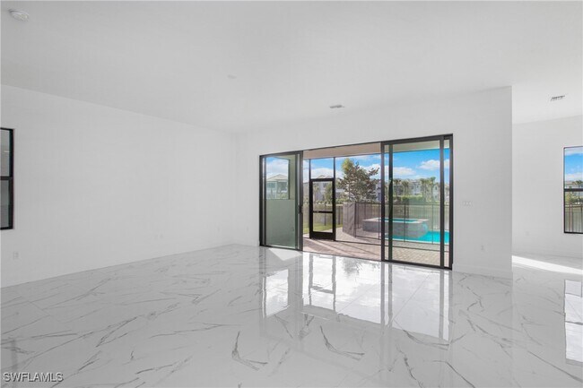 Building Photo - 12794 Woodbury Dr