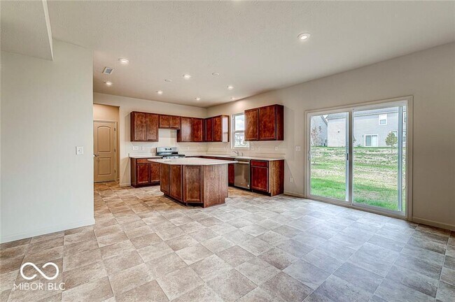 Building Photo - 5420 Laurel Crest Run