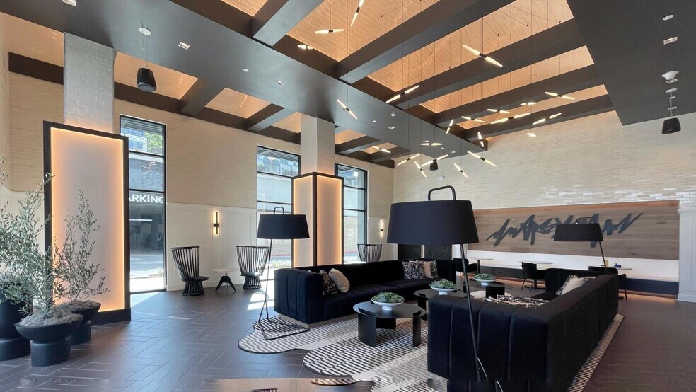 Lobby - 3578 Rambla Place