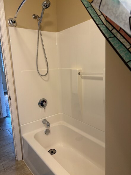 Building Photo - 158 Dryden Way