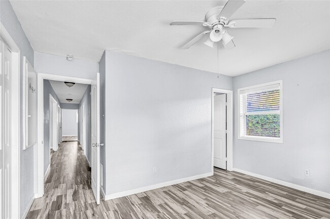Building Photo - 2802 Greenbriar St