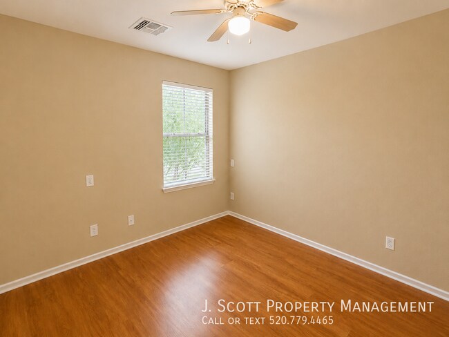 Building Photo - 1255 S Rialto-85