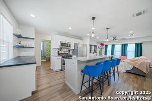 Building Photo - 3634 Du Barry Dr