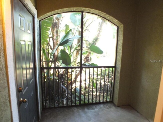 Building Photo - 10106 Courtney Oaks Cir