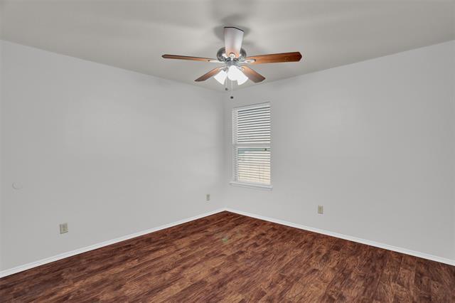 Building Photo - 2138 Meadow View Dr
