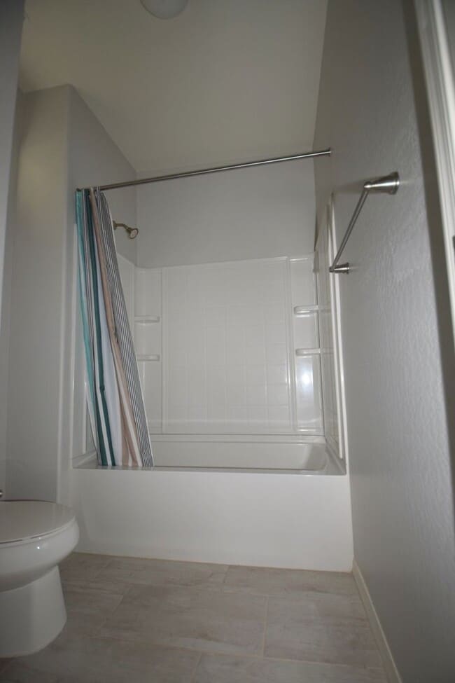 Building Photo - Beautiful Cooley Station Bungalow, 3 bed 2.5 bath with loft