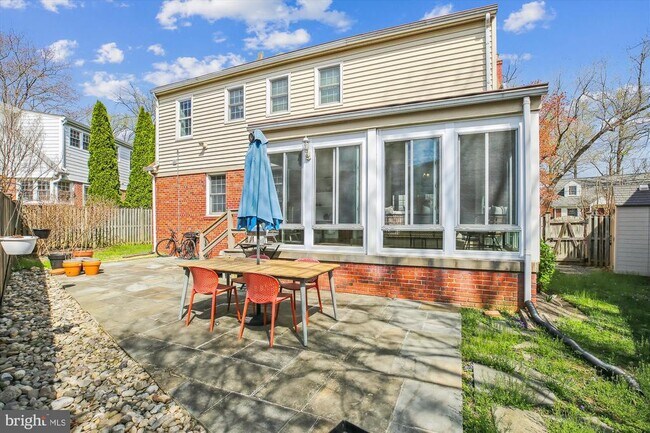 Building Photo - 5213 Rayland Dr
