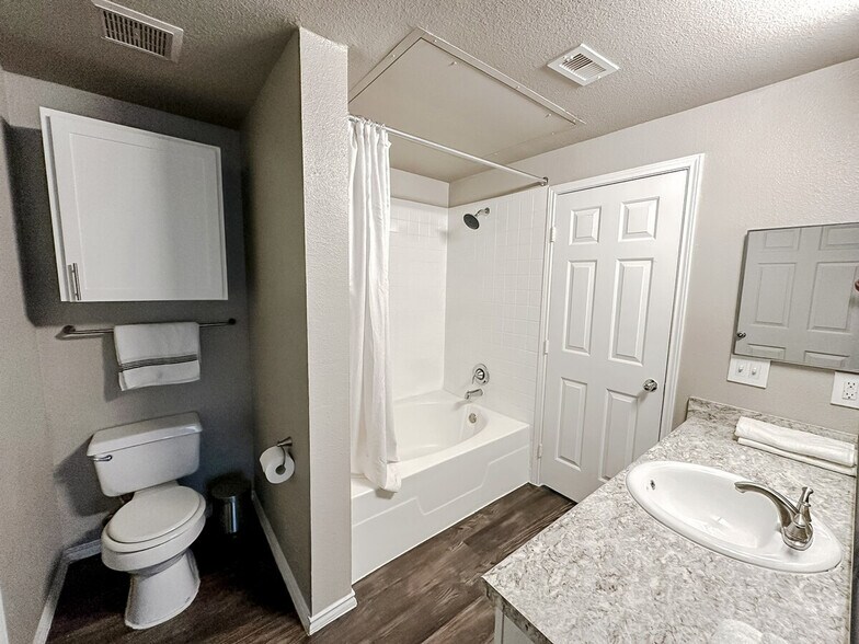 Building Photo - 3293 Cimarron Blvd