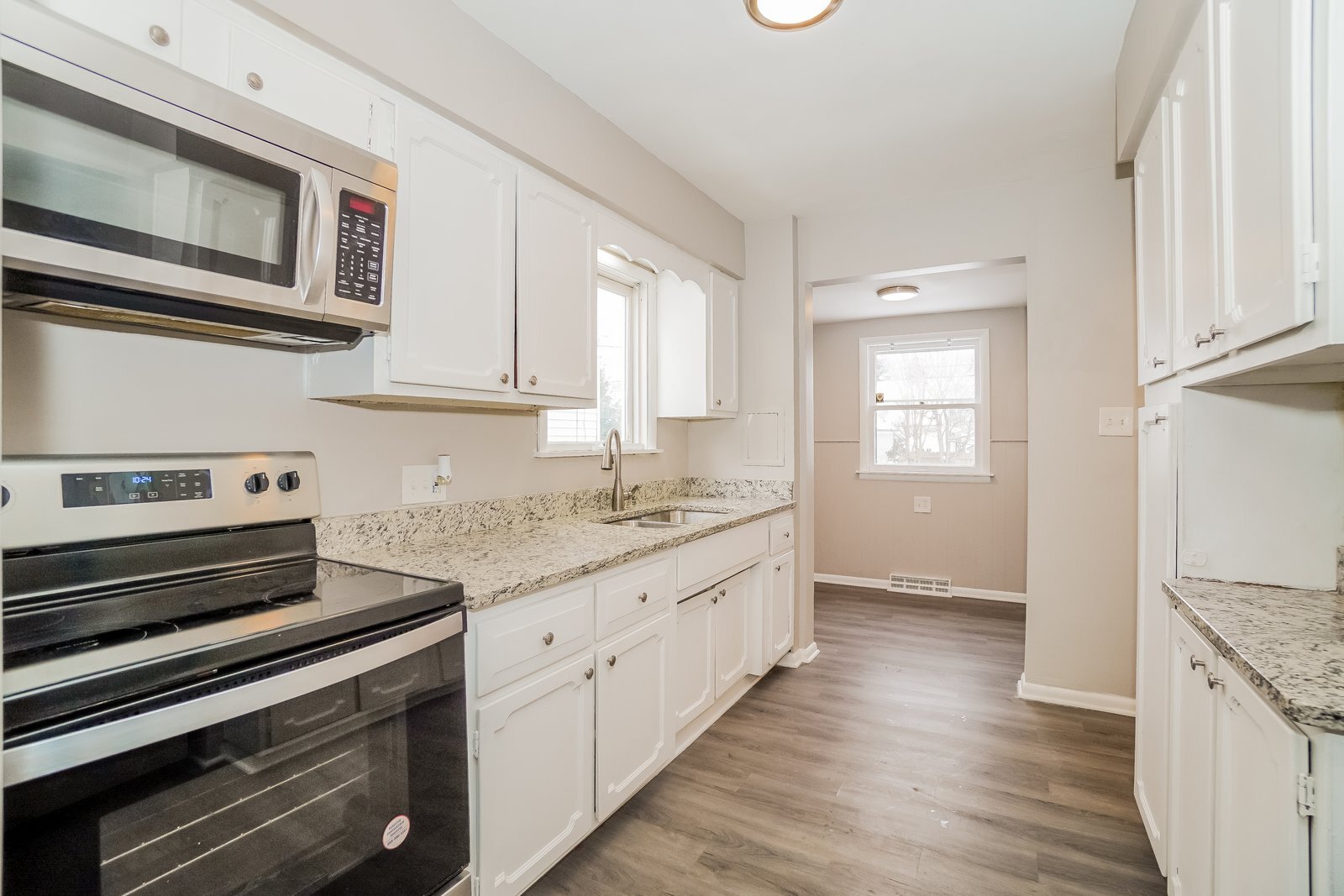 Building Photo - 2418 Georgetown Ave