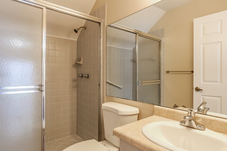 Building Photo - 5477 NW 44th Way