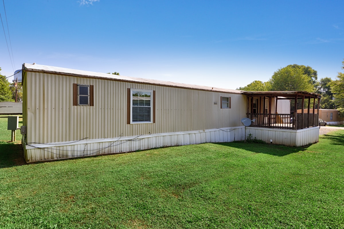 Building Photo - 2303 Highway 20