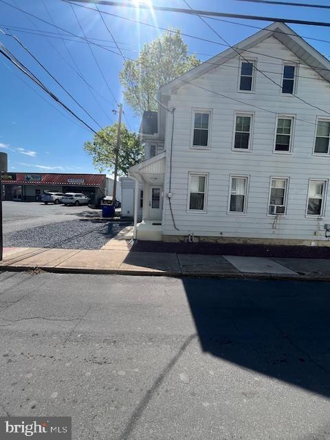 Building Photo - 114 S Arch St