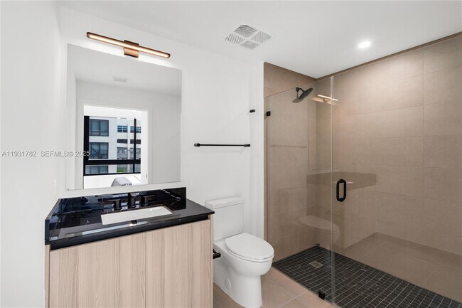 Building Photo - 225 N Miami Ave