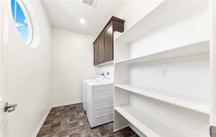 Building Photo - 7555 Cessna St.