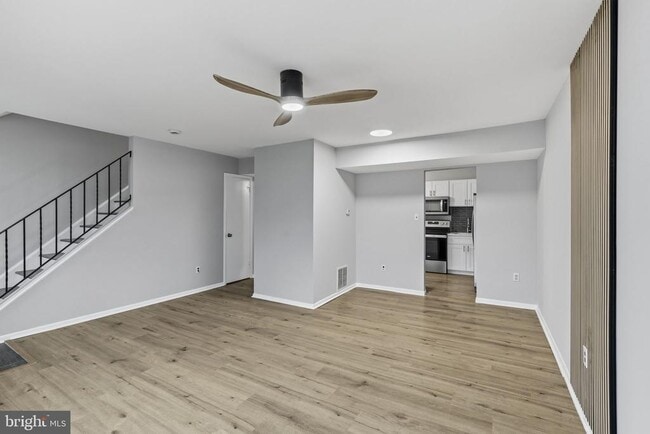 Building Photo - 341 Clarkson St