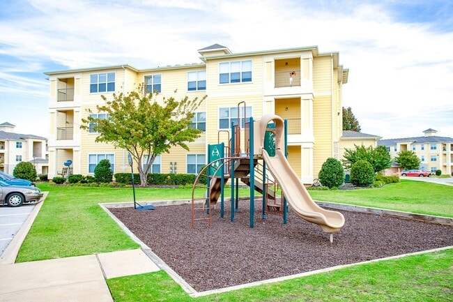 Building Photo - Sonoma Grande Apartments