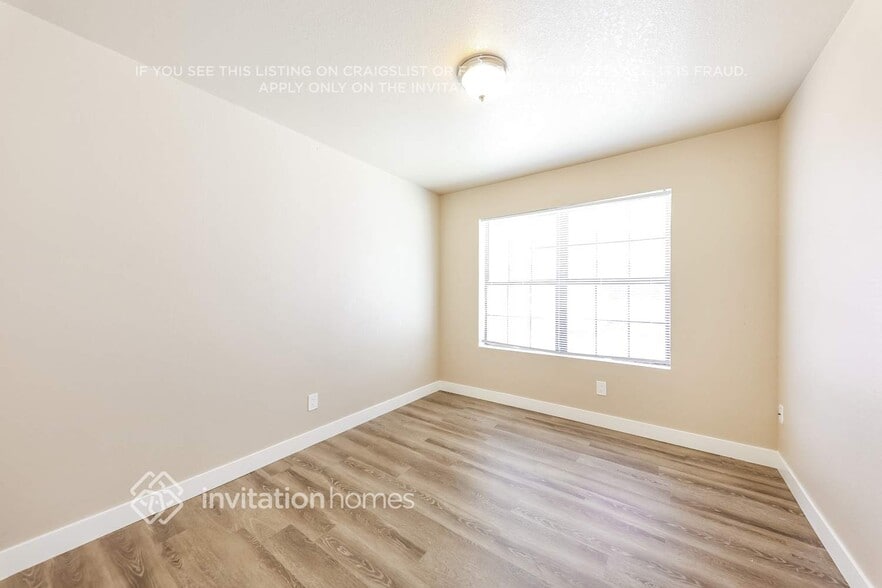 Building Photo - 8142 W Mescal St