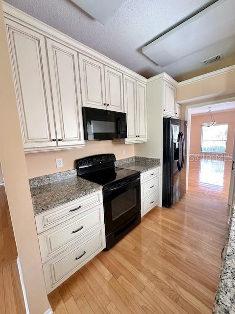 Building Photo - 587 Holbrook Cir