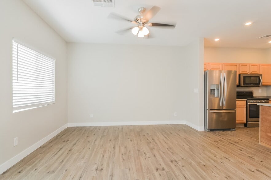 Building Photo - 1529 Roping Reed Ct