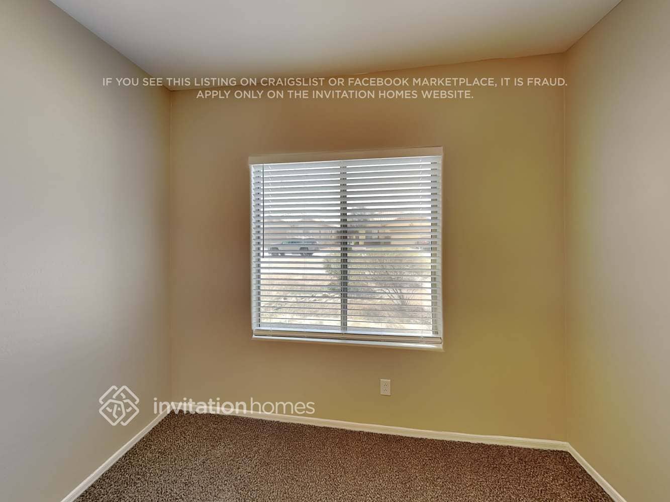 Building Photo - 12552 W Estero Ln