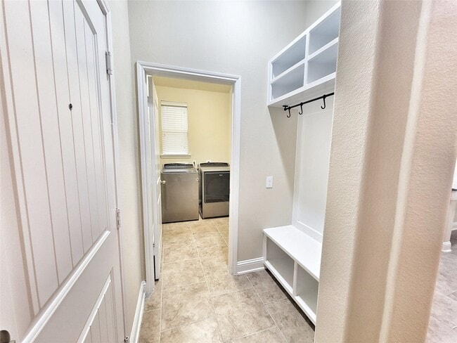 Building Photo - 4820 Piares Ln