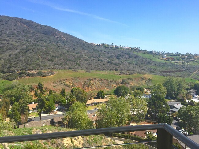 Building Photo - 6232 Tapia Dr