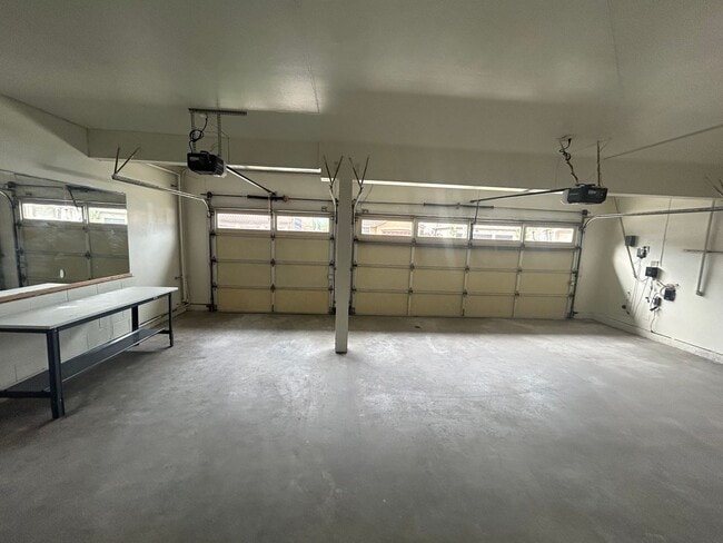 Building Photo - 757 N Temescal St