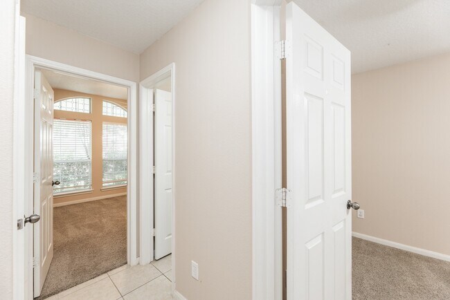 Building Photo - 25219 Spring Iris Ln