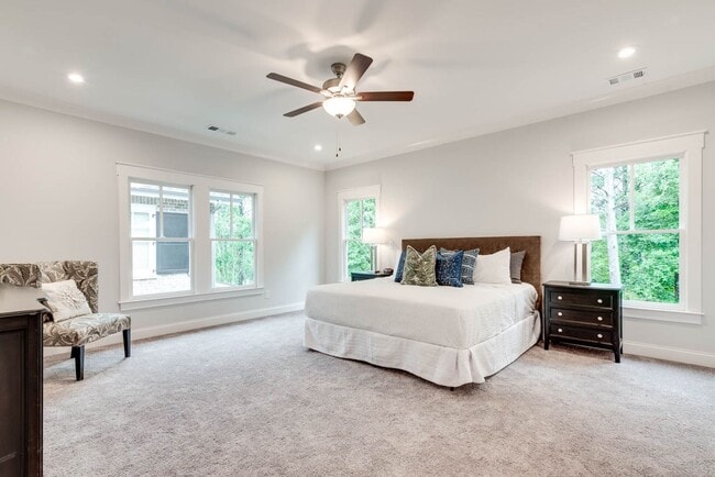 Building Photo - Beautiful & Spacious Home in Prime Alpharetta Location – Available 07/25/2026