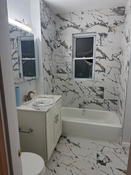 Bathroom - 10 Humphreys St