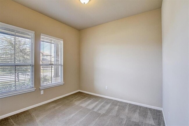 Building Photo - 2005 Alyssas Dr