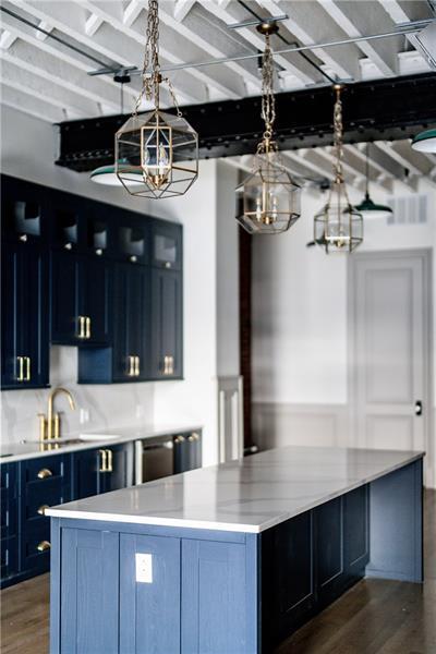 Building Photo - 915 Liberty Ave