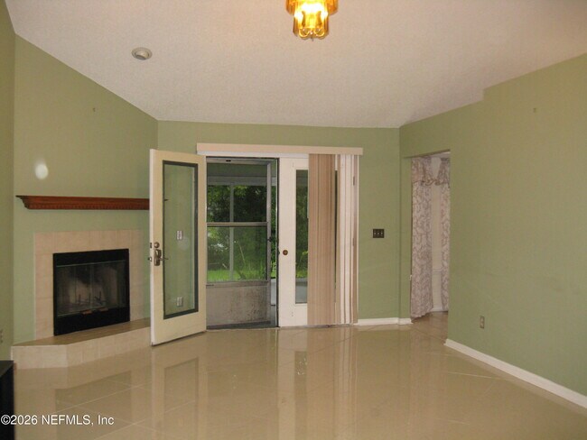Building Photo - 8464 3 Creeks Blvd
